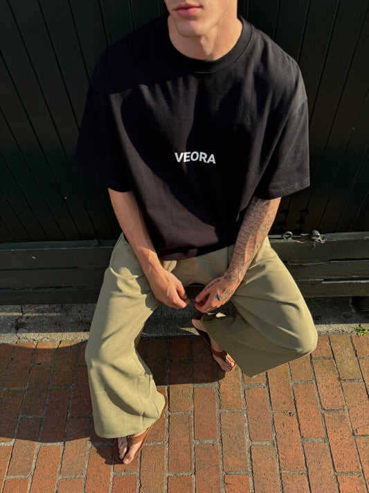 THE BOX TEE